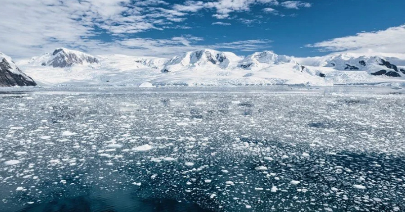 Milyarderler eriyen buzullarda maden arıyor
