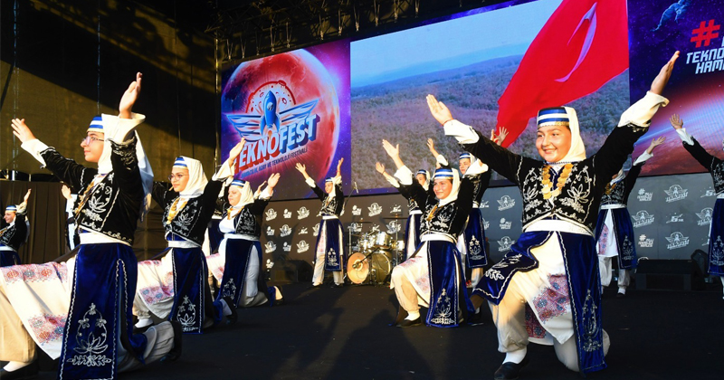 Samsun'daki 'Teknofest Karadeniz'de folklor rüzgarı esti