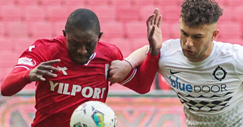Samsunspor'un zirve takibi sürüyor: Altay'ı da 2-1'le geçti