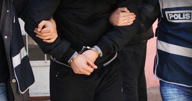 Samsun'da giysi çalan biri yabancı uyruklu 2 genç tutuklandı