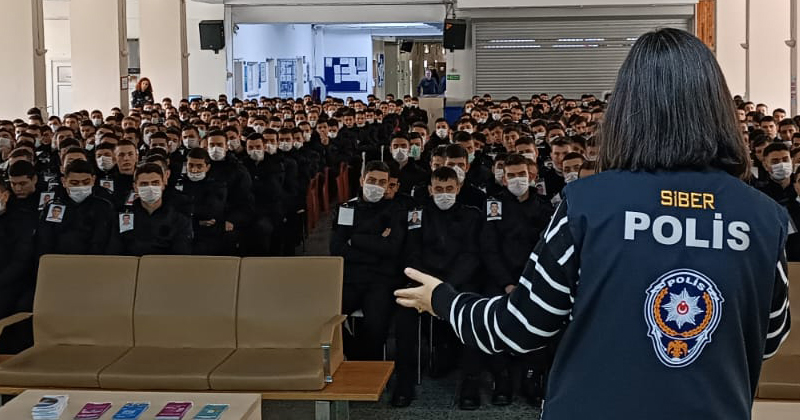 Samsun'da Polis Meslek Yüksekokulu öğrencilerine 'Siberay' eğitimi
