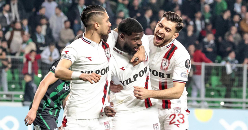 Samsunspor doludizgin Süper Lig'e gidiyor: Sakaryaspor'u 1-0'la geçti