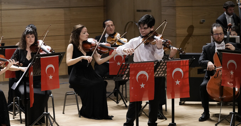 Cumhurbaşkanlığı Senfoni Orkestrası 23 Nisan'ı genç yetenekle kutladı