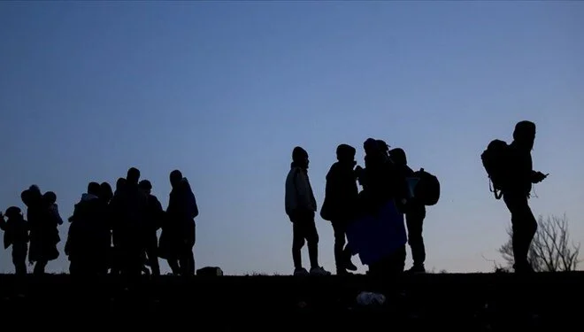 Göçmen kaçakçılarına operasyon: 42 organizatör ve 333 kaçak göçmen yakalandı