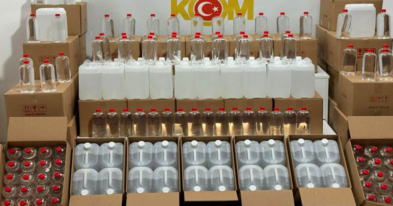 Samsun'da 1 ton 94 litre etil alkol ele geçirildi