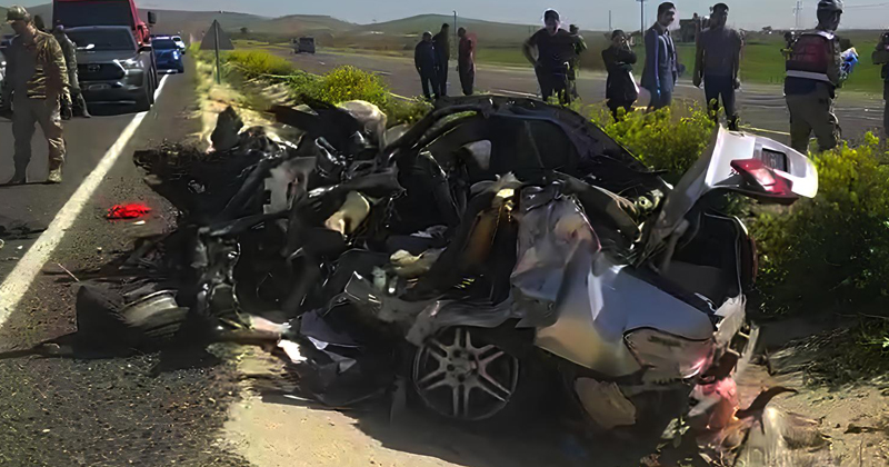 Korkunç kazada polis memuru, eşi ve 2 çocuğu hayatını kaybetti